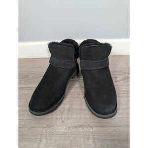 UGG Boots Womens Sz 9 Black McKay Winter Snow Suede Sheepskin Pull On Heels